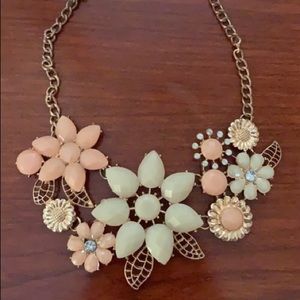 Flower rose gold necklace